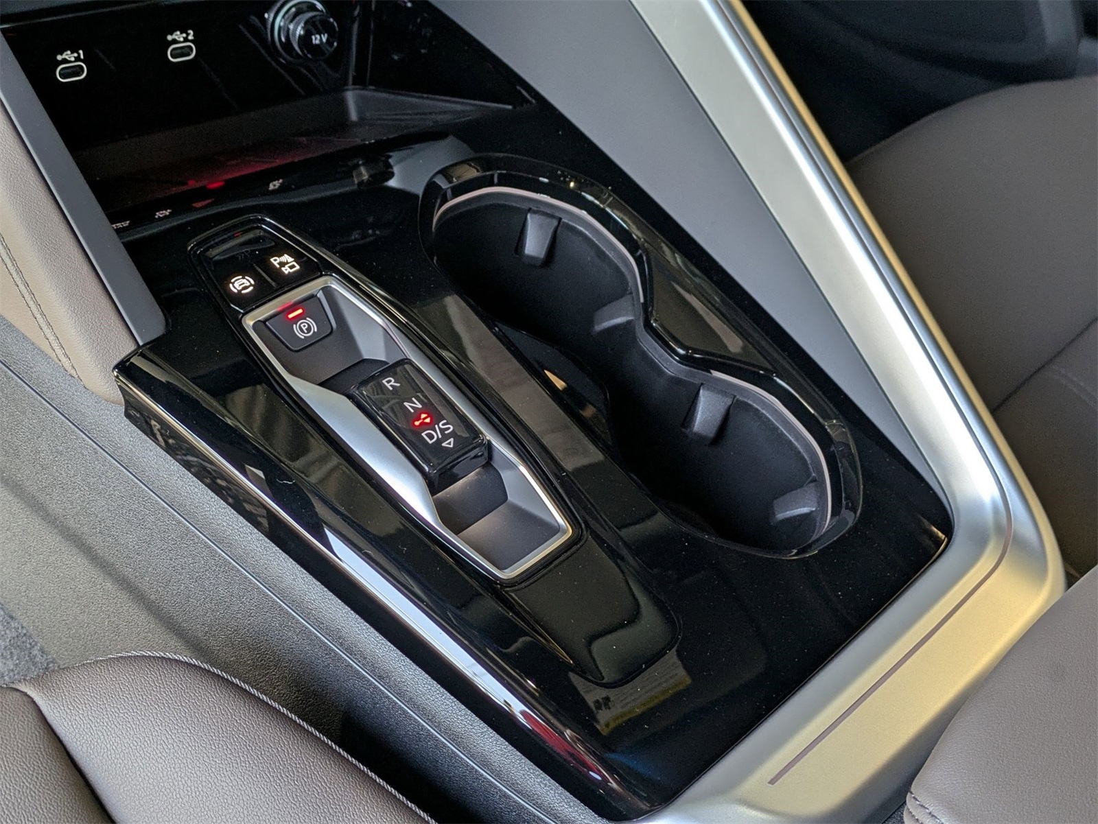 2025 Audi Q5 2.0T Premium Plus photo 6