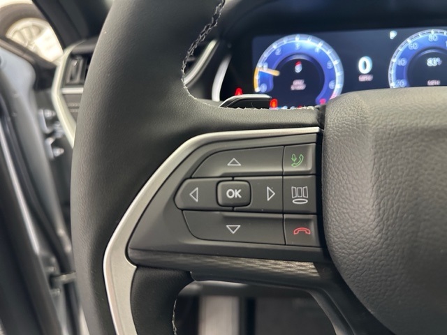 2025 Jeep Grand Cherokee Altitude photo 22