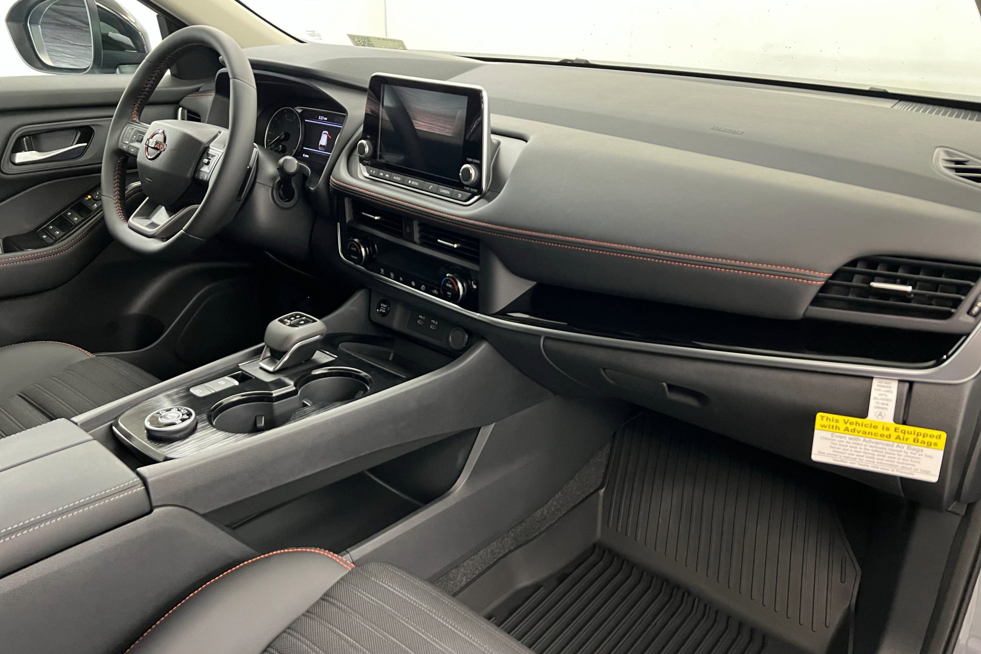 2026 Nissan Rogue SV photo 24