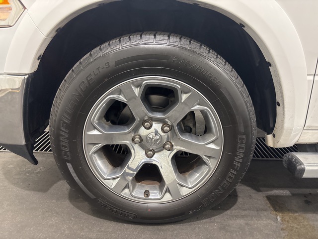 2016 Ram 1500 Laramie photo 4