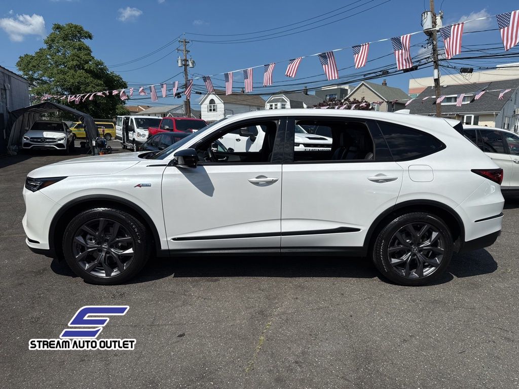 2023 Acura MDX A-Spec SH-AWD photo 3