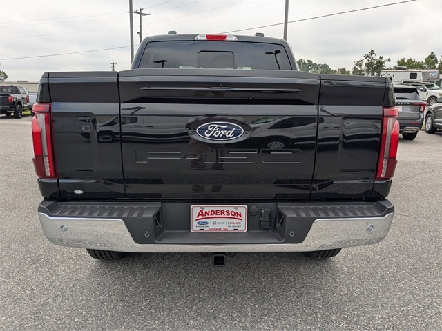 2025 Ford F-150 Lariat photo 4