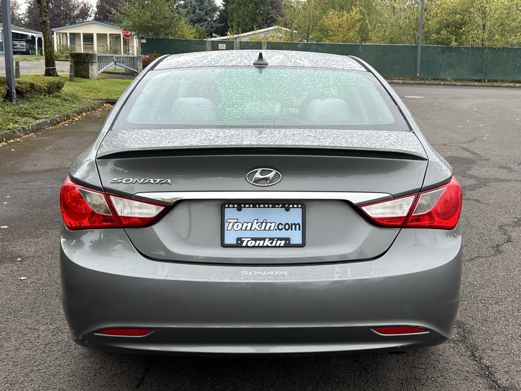 2013 Hyundai Sonata GLS photo 3