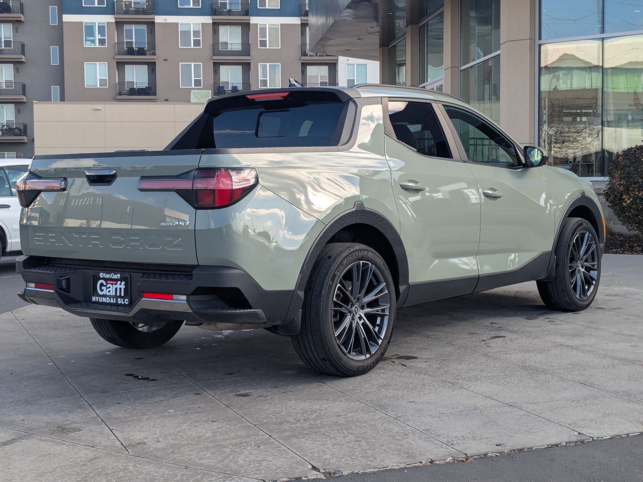 2022 Hyundai Santa Cruz Limited photo 3