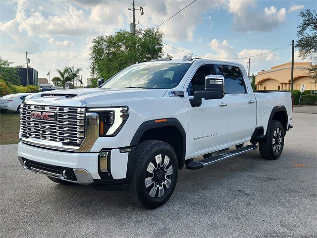 2026 Gmc Sierra 2500 HD Denali photo 2