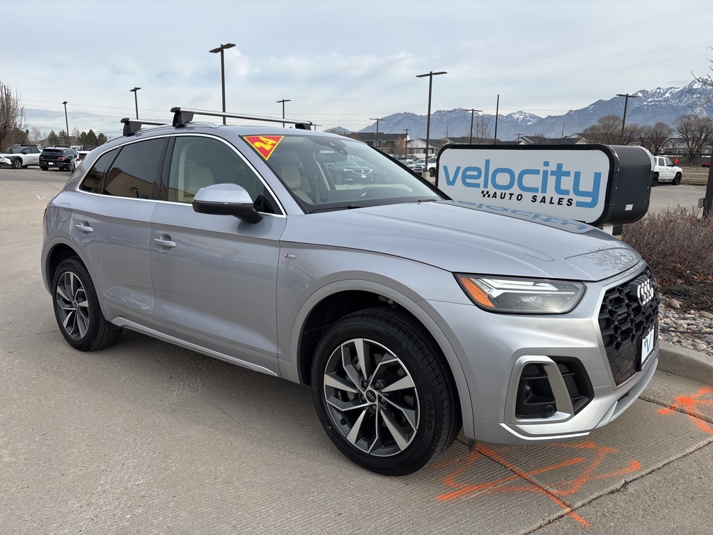 2024 Audi Q5 Premium Plus's photo