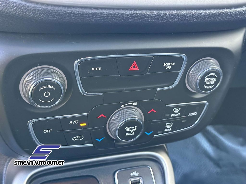 2018 Jeep Compass Latitude photo 28