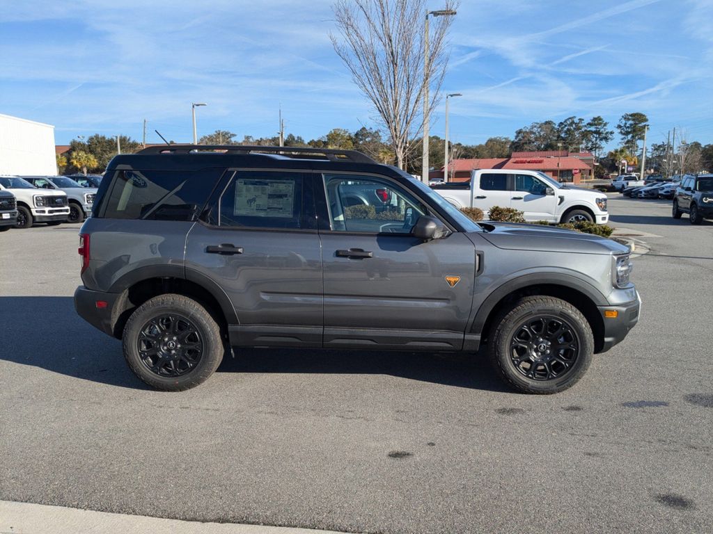 2025 Ford Bronco Sport Badlands photo 2