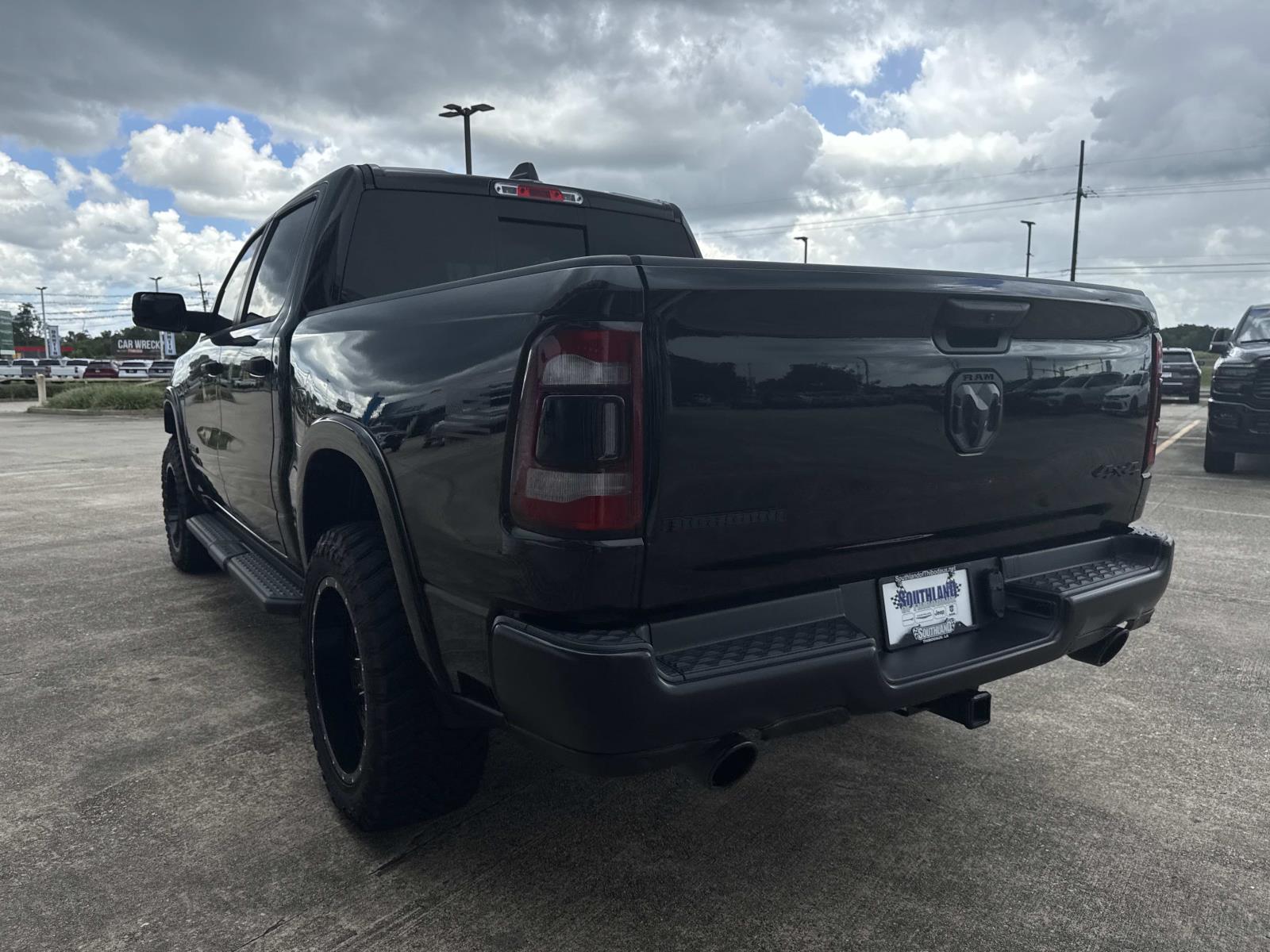 2022 Ram 1500 Big Horn photo 3