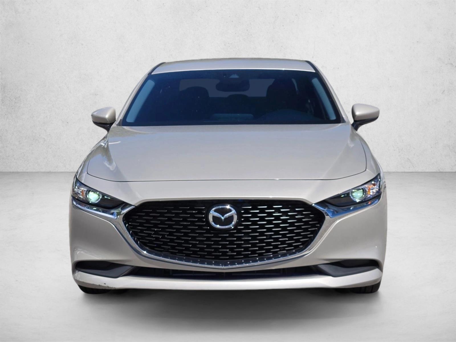 2022 Mazda Mazda3 Sedan Select photo 2