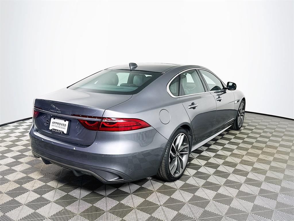 2024 Jaguar XF P300 R-Dynamic SE photo 5