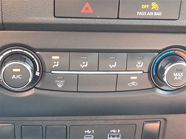 2022 Nissan Frontier SV Crew Cab photo 18