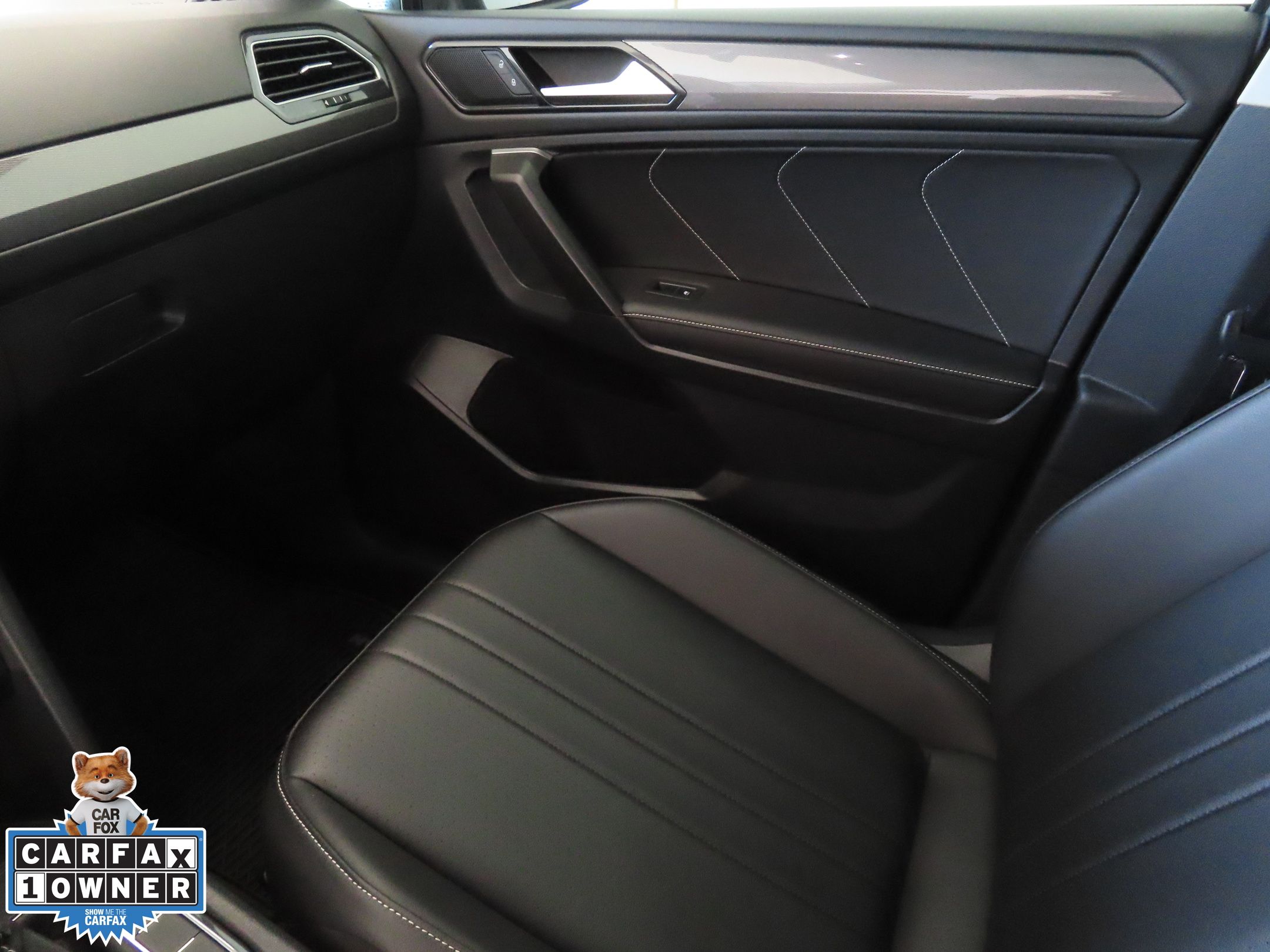 2023 Volkswagen Tiguan SE photo 17