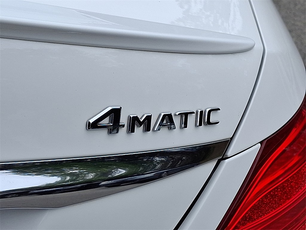 2018 Mercedes Benz E 300 4MATIC Sedan photo 28