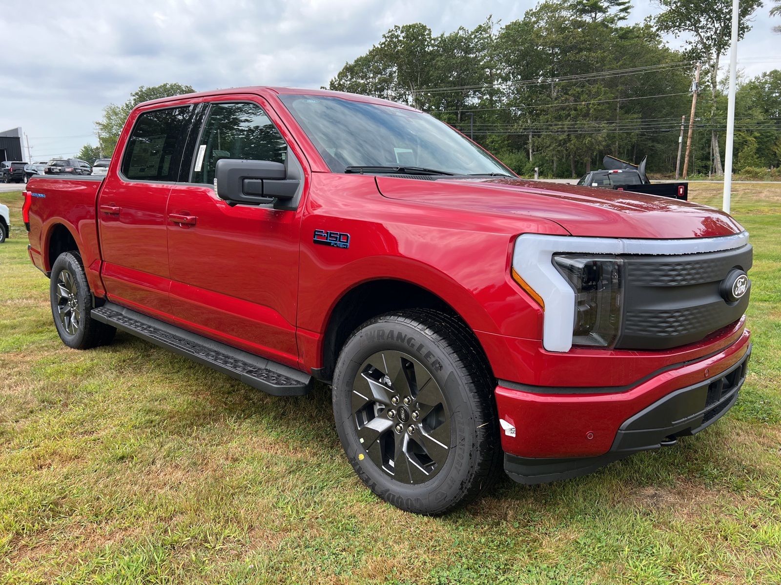 2025 Ford F-150 Lightning Flash's photo