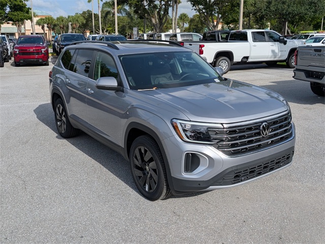 2025 Volkswagen Atlas SE Technology photo 2