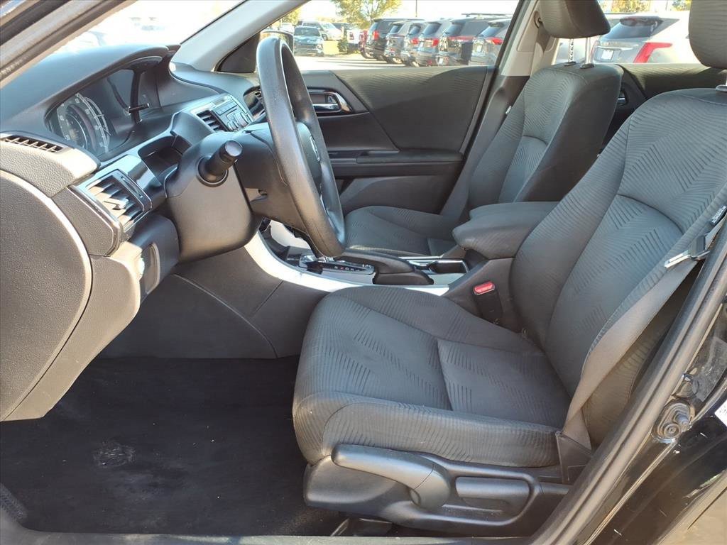 2017 Honda Accord LX Sport photo 3