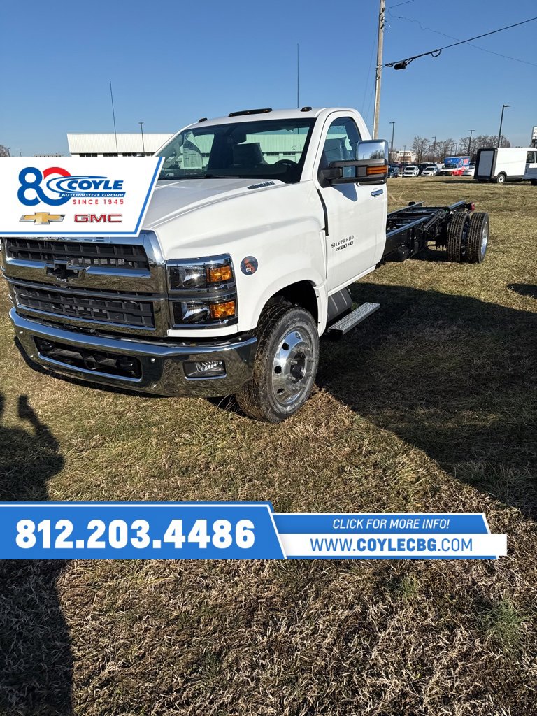 2024 Chevrolet Silverado 4500 Medium Duty Chassis Cab Work Truck's photo