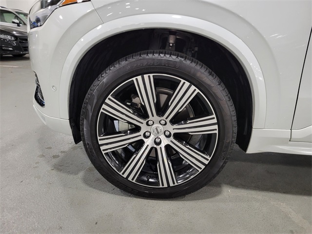2025 Volvo XC90 photo 24