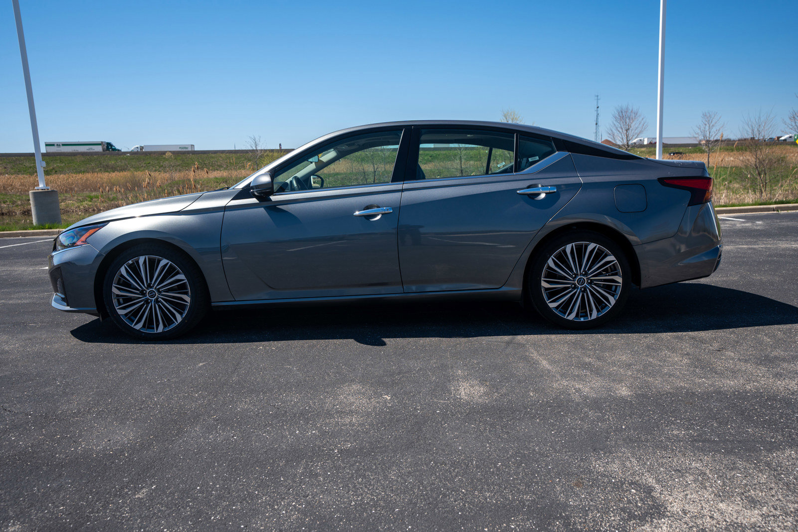 PreOwned 2023 Nissan Altima 2.5 SL 4dr Car in Mt. Pleasant PN321304