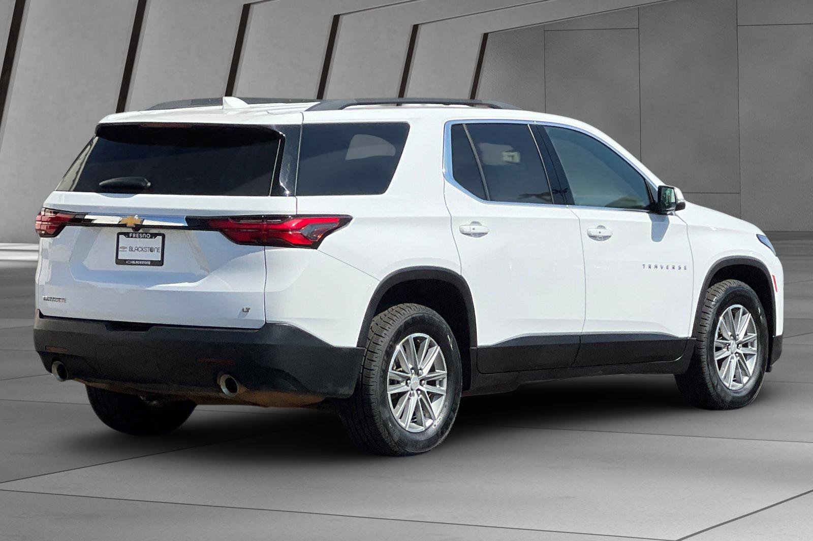 2023 Chevrolet Traverse Cloth photo 3