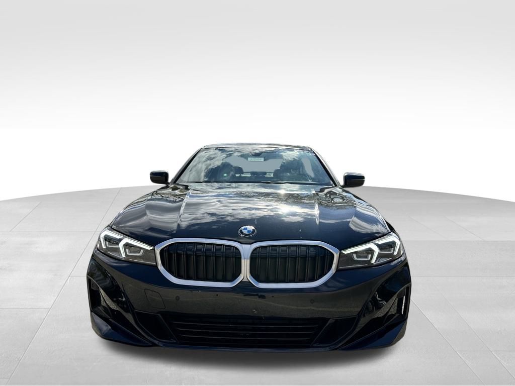 2025 Bmw 330i xDrive photo 2