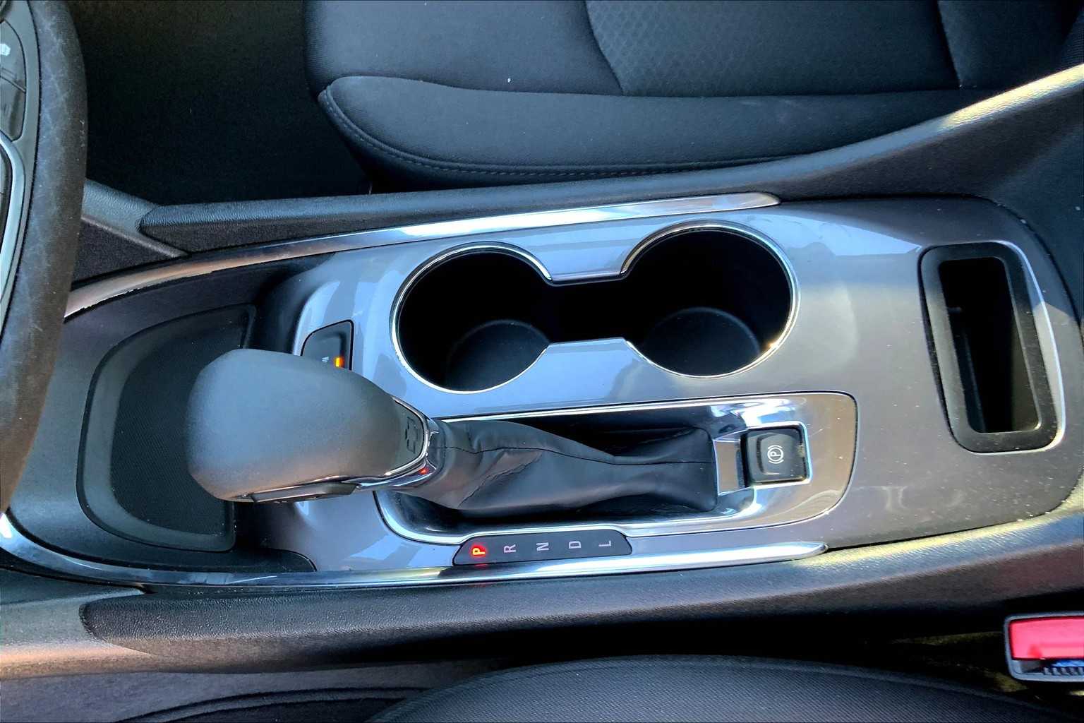 2024 Chevrolet Malibu 1LT photo 14