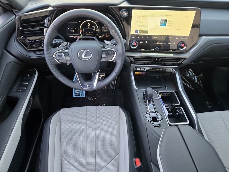 2025 Lexus TX 500h F SPORT Performance Premium photo 8