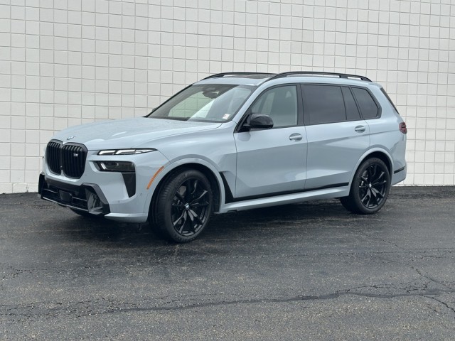 2024 BMW X7 M60i