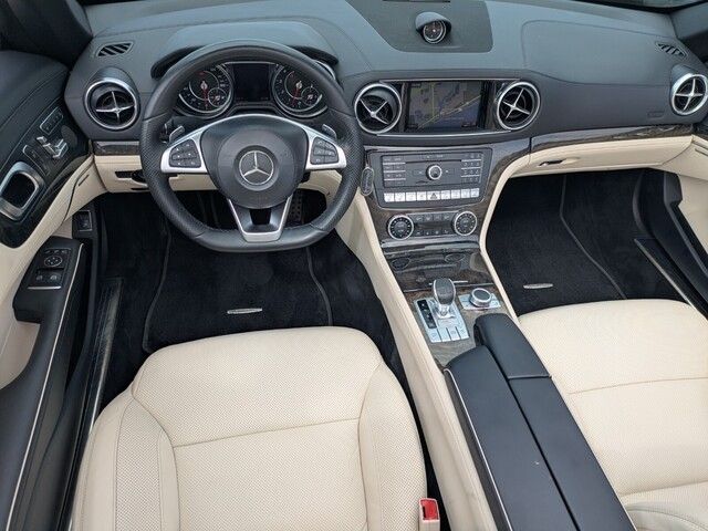 2017 Mercedes Benz SL 450 photo 13