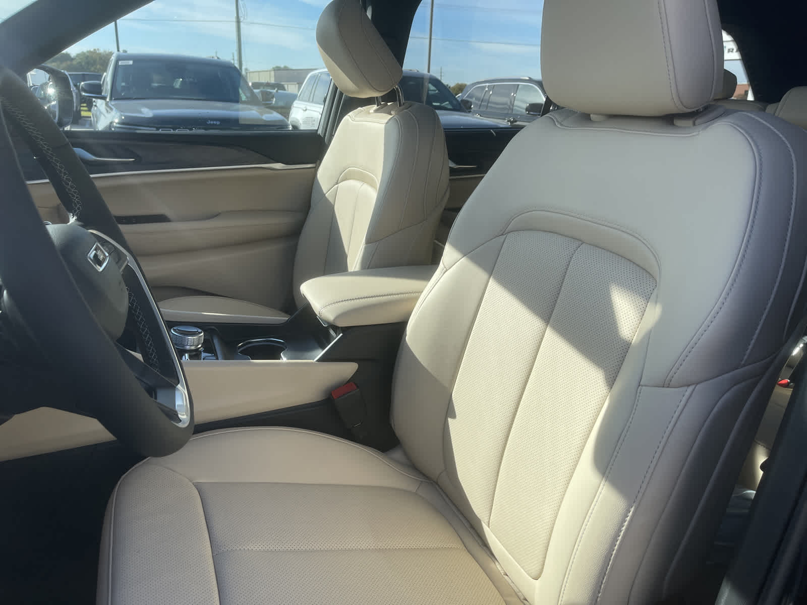 2024 Jeep Cherokee 4xe photo 7