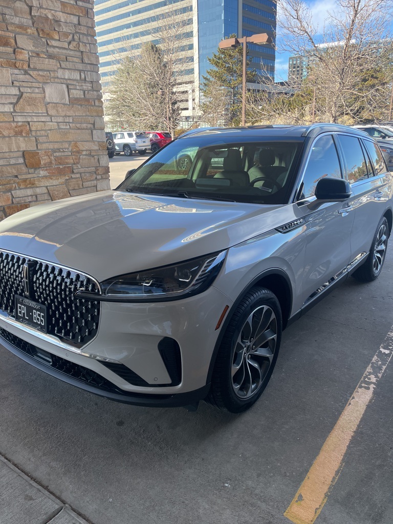 2025 Lincoln Aviator Reserve's photo