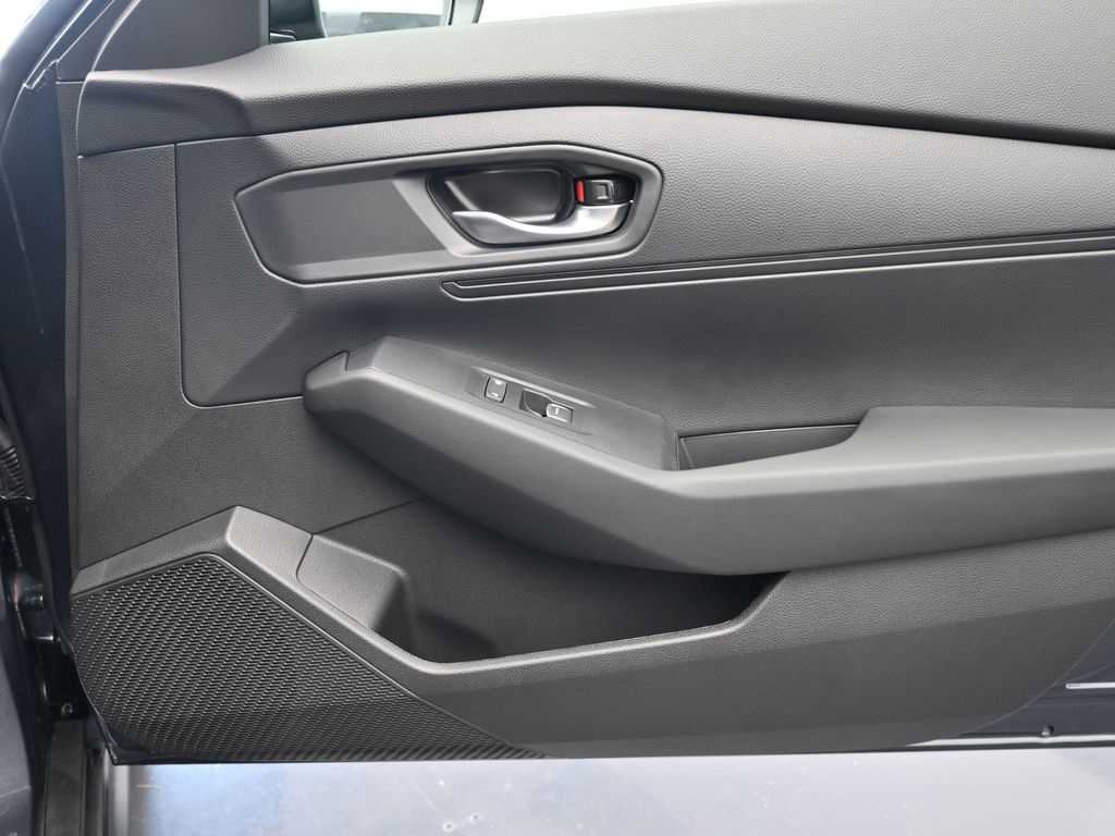 2025 Honda Accord 1.5T LX photo 25