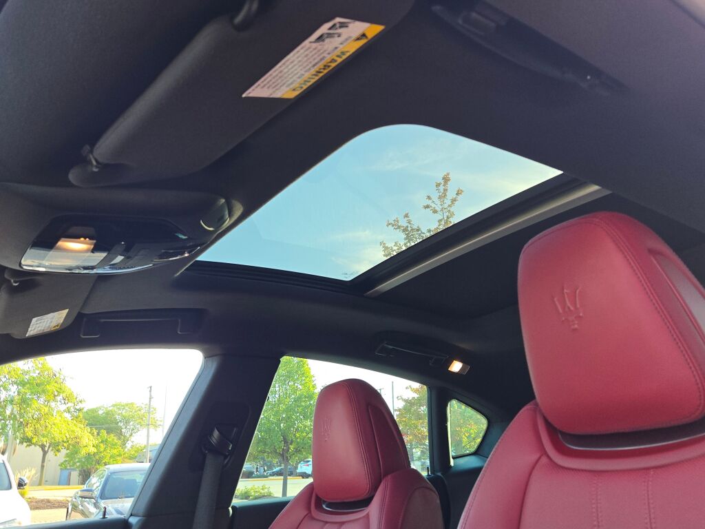2022 Maserati Levante Modena photo 23