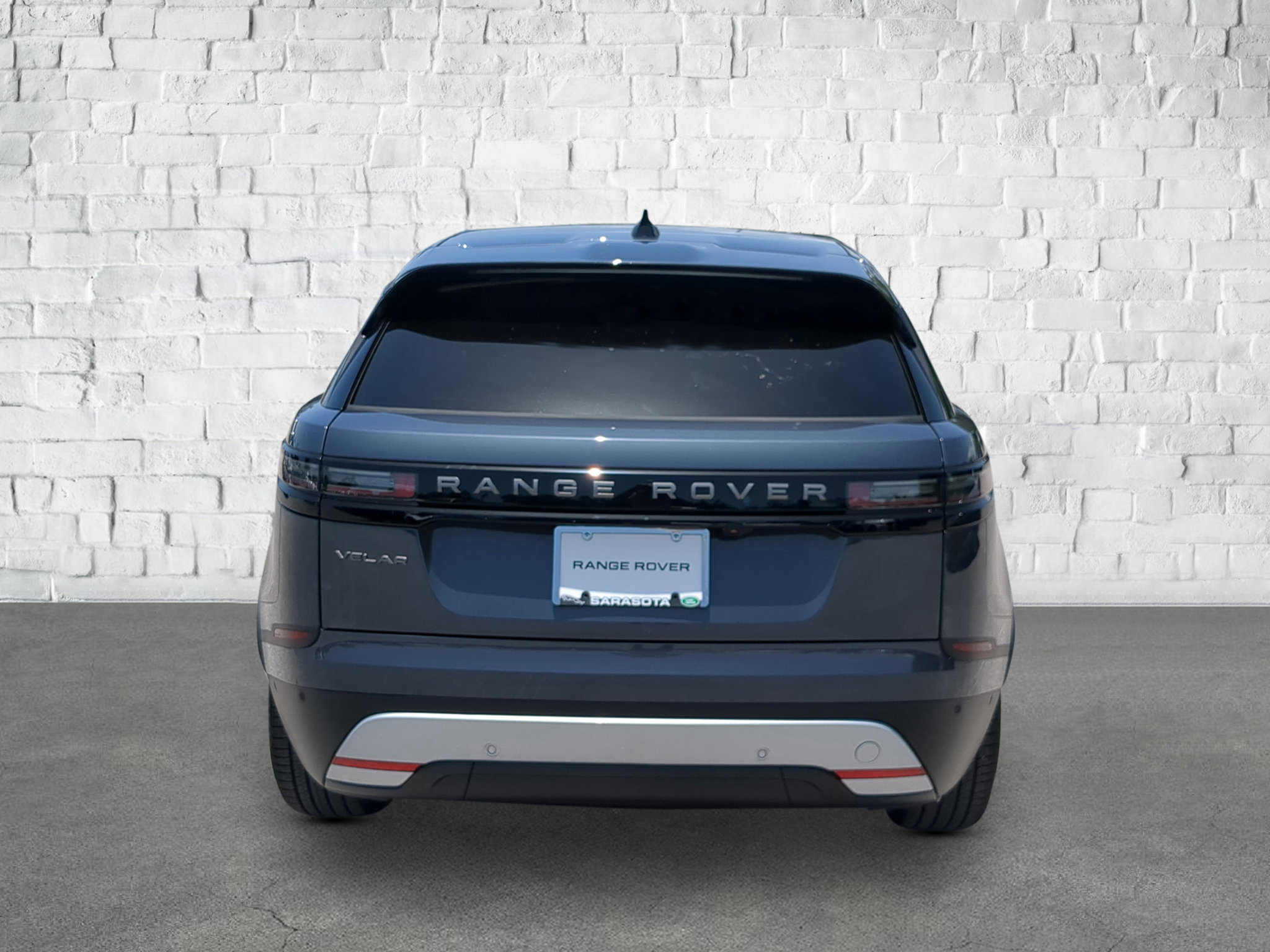 2026 Land Rover Range Rover Velar S photo 5