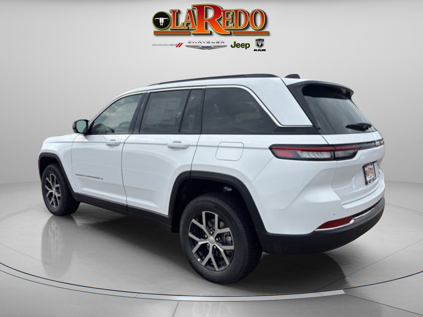 2025 Jeep Grand Cherokee Limited photo 3
