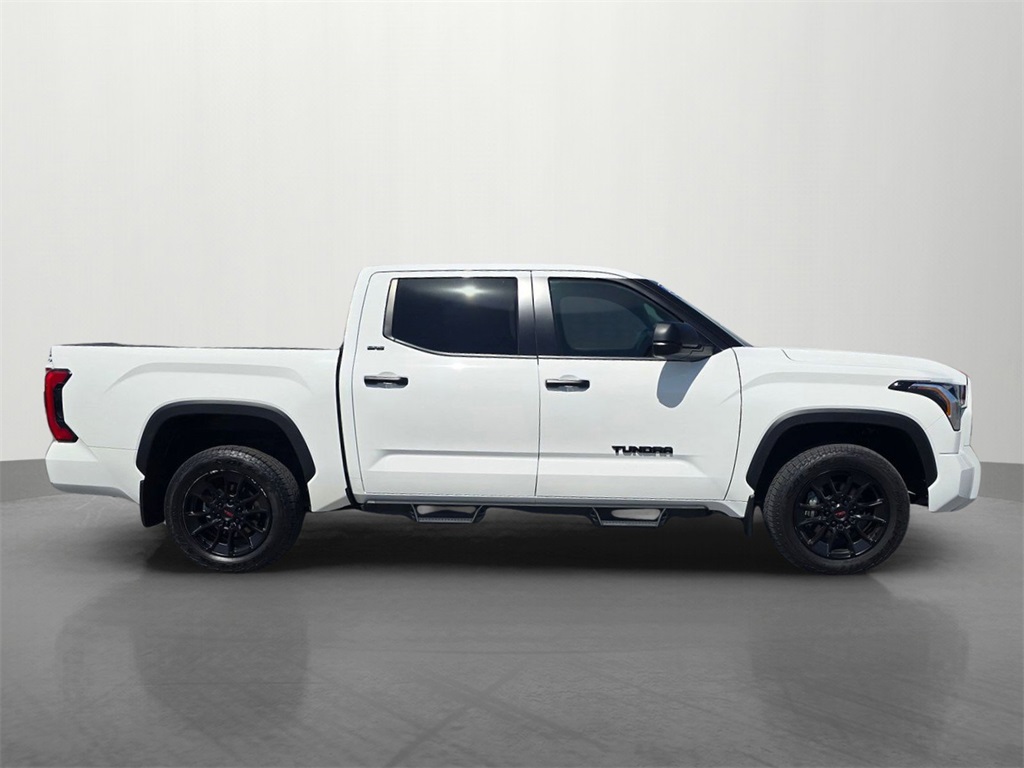 2024 Toyota Tundra SR5 photo 2