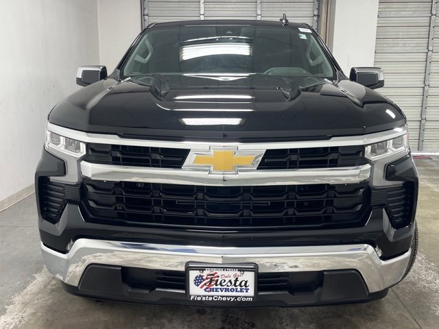 2025 Chevrolet Silverado 1500 LT photo 4