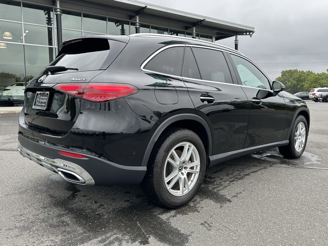 2023 Mercedes Benz GLC 300 4MATIC photo 2