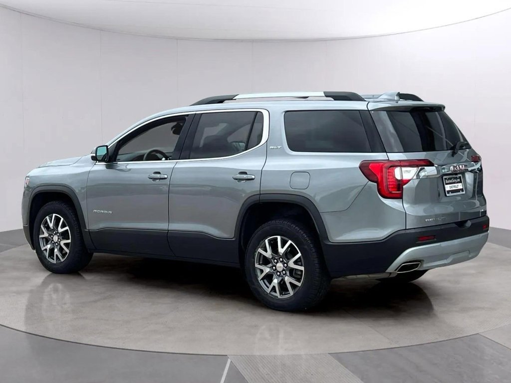 2023 Gmc Acadia SLT photo 2