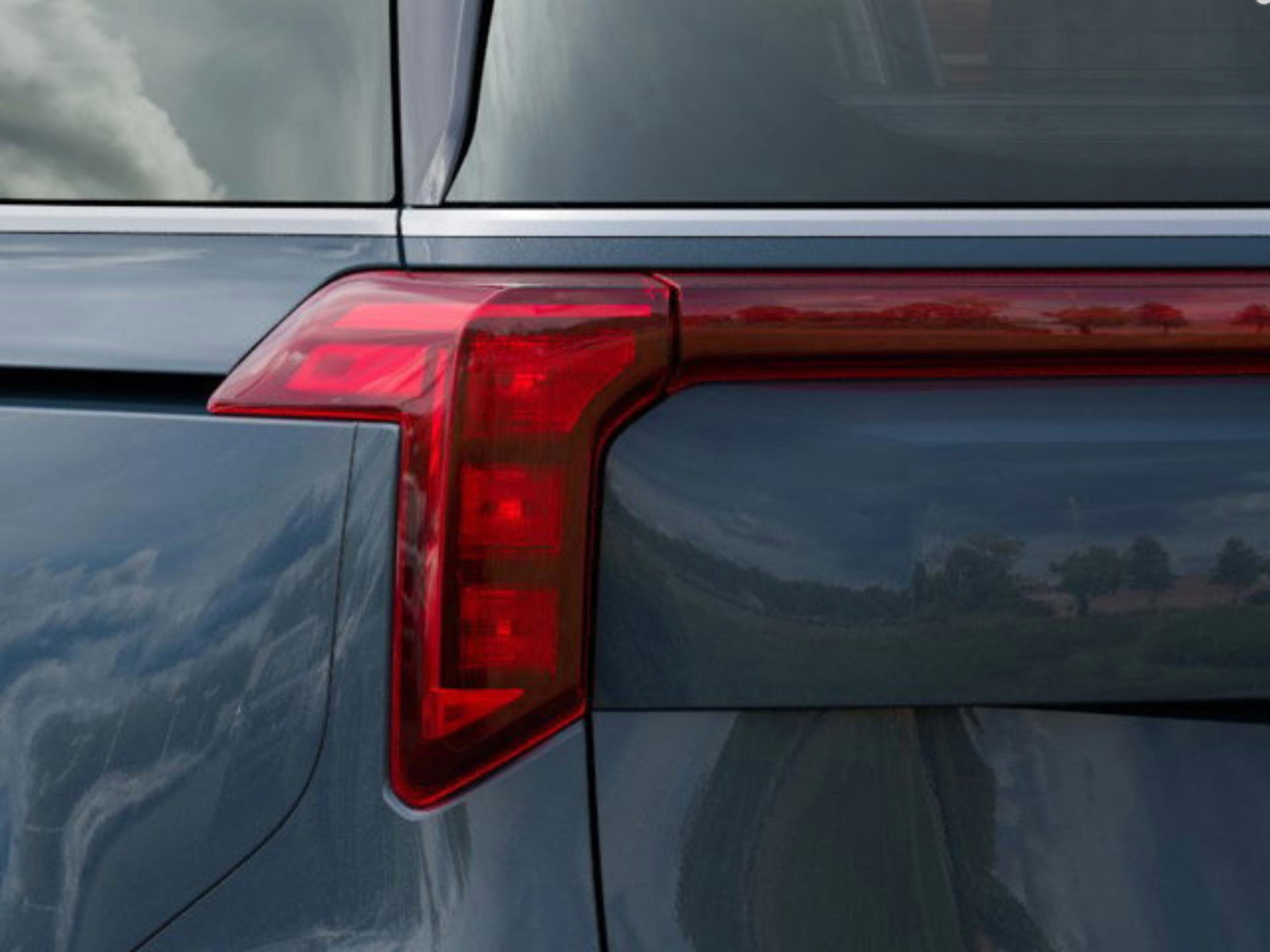 2026 Kia Carnival SX photo 12