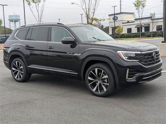 2025 Volkswagen Atlas SEL Premium R-Line photo 2