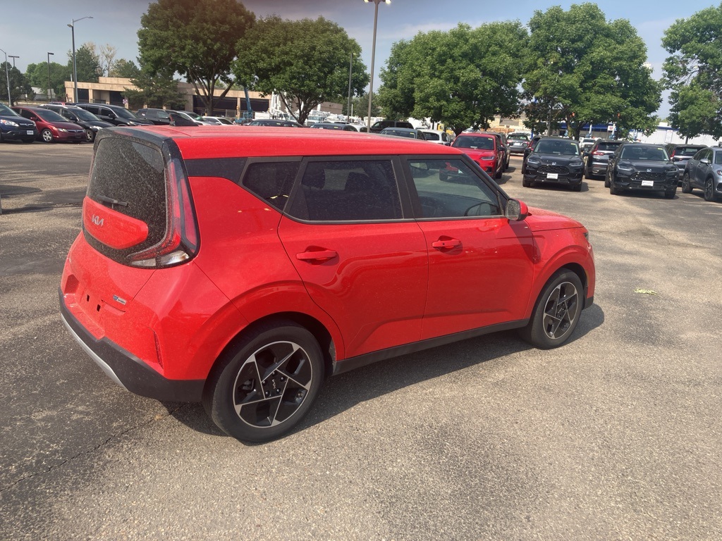 2023 Kia Soul EX photo 4