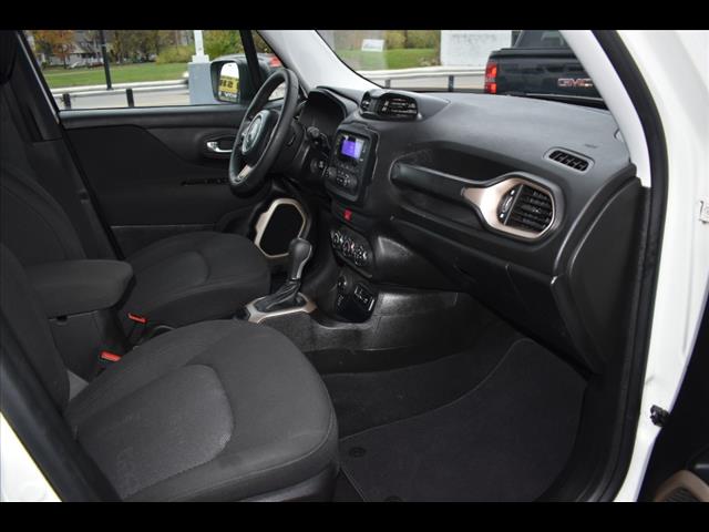 2017 Jeep Renegade Sport photo 3