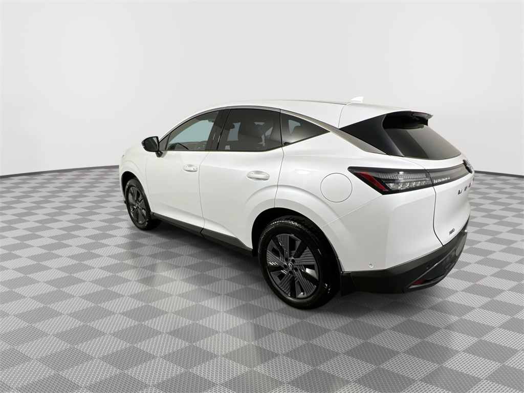 2025 Nissan Murano SL photo 2