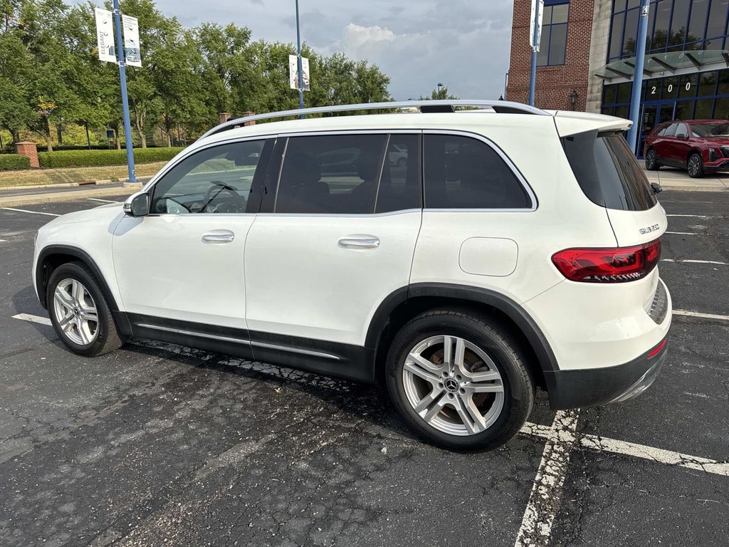 2022 Mercedes Benz GLB 250 4MATIC photo 2
