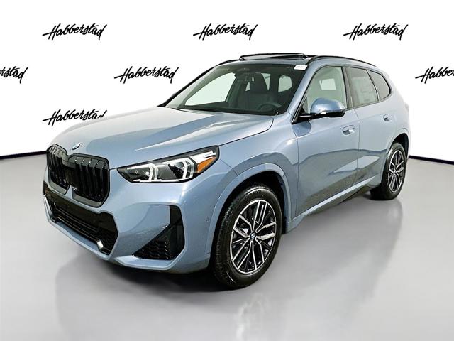 2025 BMW X1 28i's photo