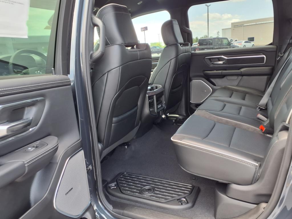 2025 Ram 1500 Laramie photo 5