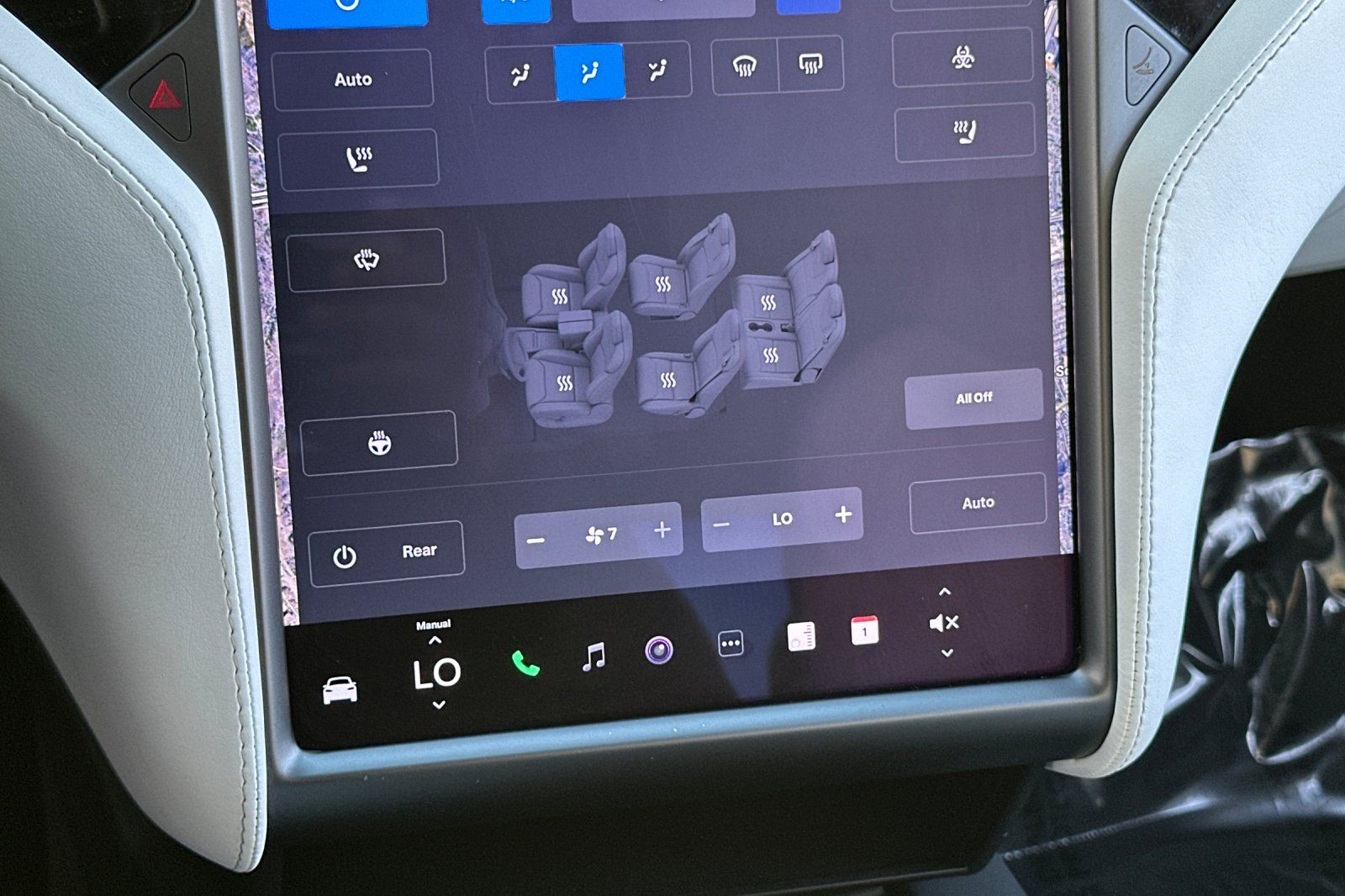 2020 Tesla Model X Long Range photo 16