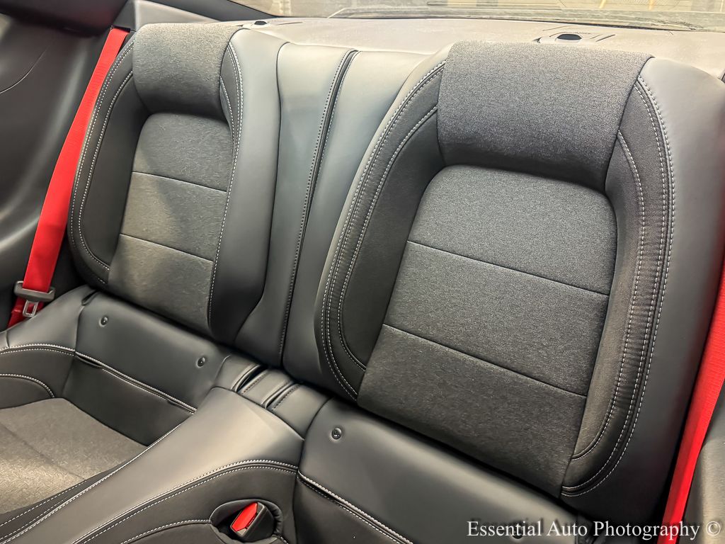 2025 FORD MUSTANG - Image 12